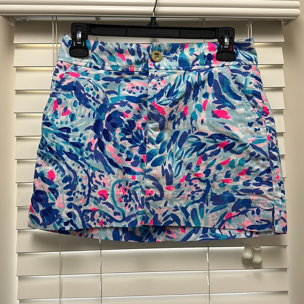 Lily Pulitzer skort, size 00